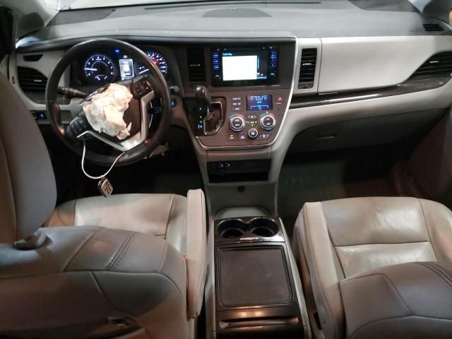 2015 Toyota Sienna XLE