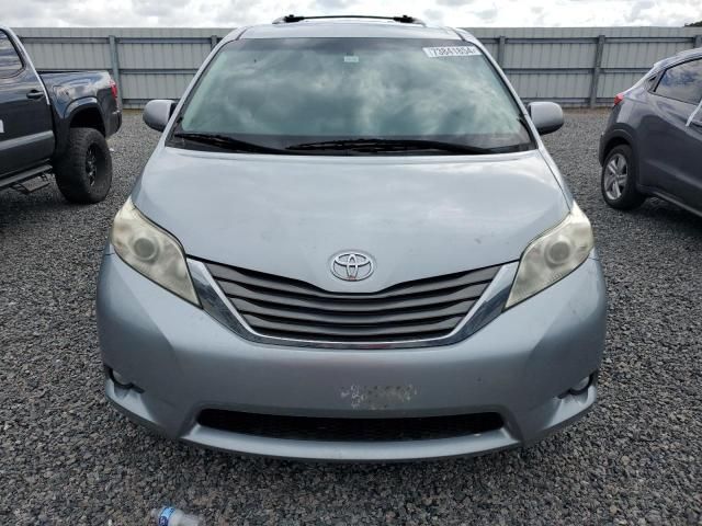 2014 Toyota Sienna XLE