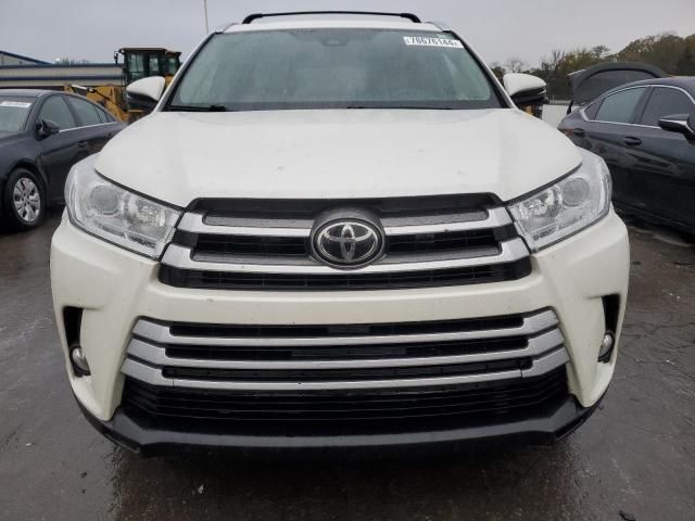 2017 Toyota Highlander SE