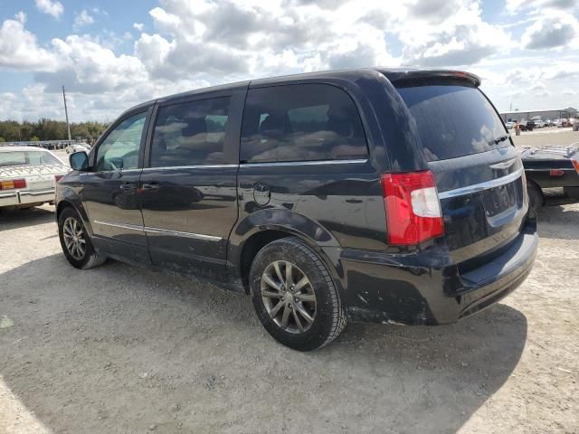 2015 Chrysler Town & Country S