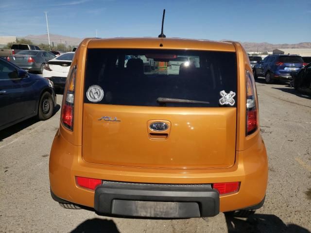 2011 KIA Soul +