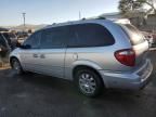 2005 Chrysler Town & Country Limited