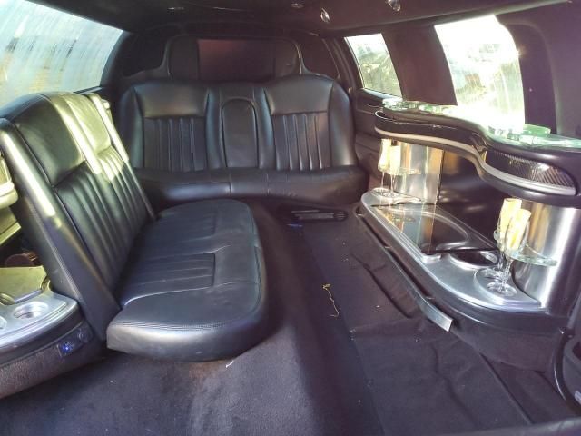 2006 Lincoln Town Car Executive