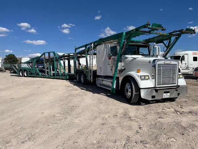 2000 Freightliner Conventional FLD120