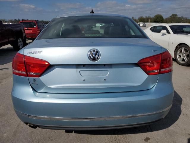 2012 Volkswagen Passat SEL