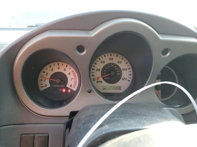 2004 Nissan Xterra XE