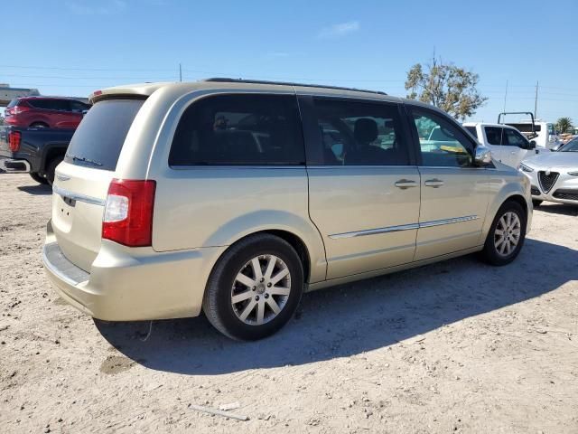 2011 Chrysler Town & Country Touring L