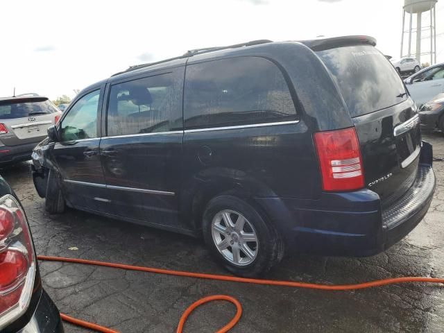 2010 Chrysler Town & Country Touring