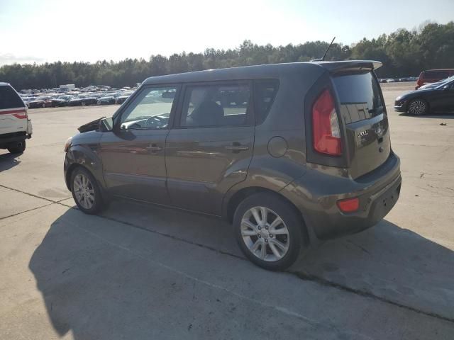 2013 KIA Soul +