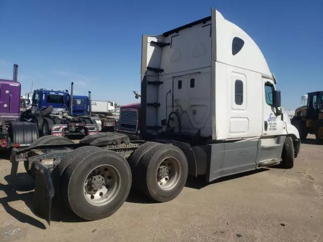 2017 Freightliner Cascadia 125