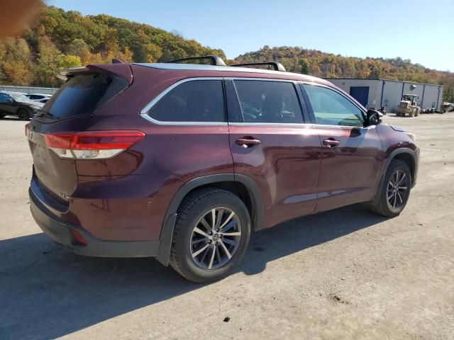 2017 Toyota Highlander SE