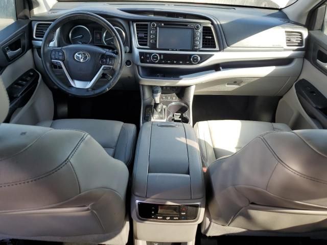 2018 Toyota Highlander SE