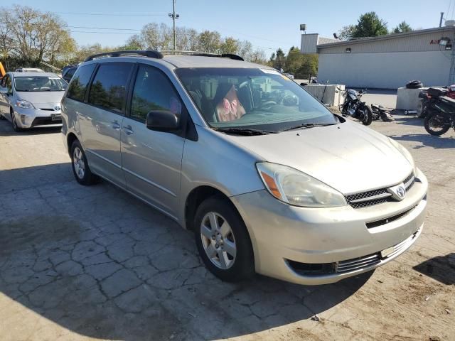 2005 Toyota Sienna CE