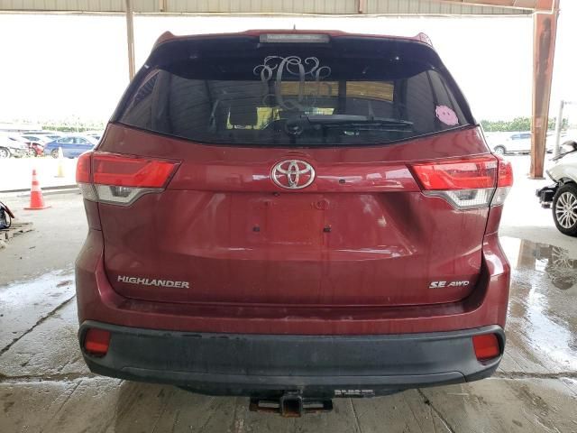 2018 Toyota Highlander SE