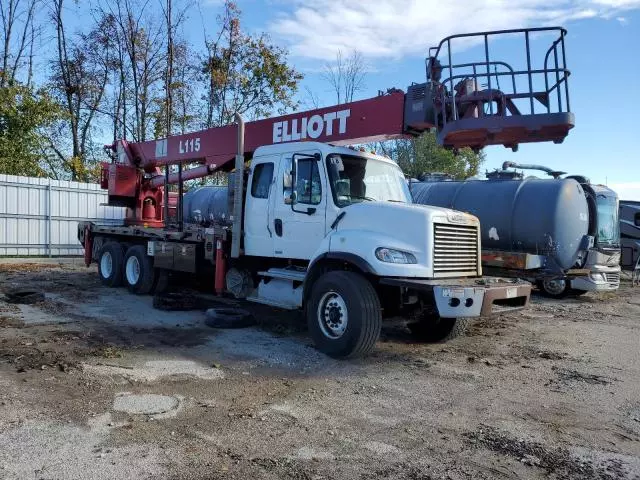 2011 Freightliner M2 106 Heavy Duty