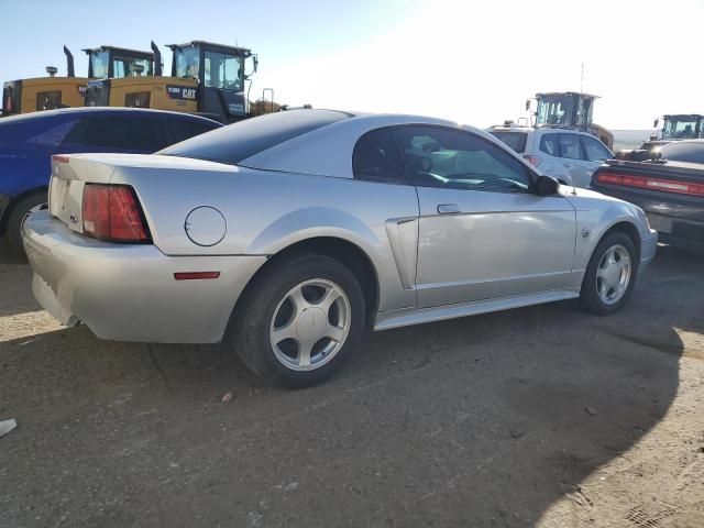 2004 Ford Mustang