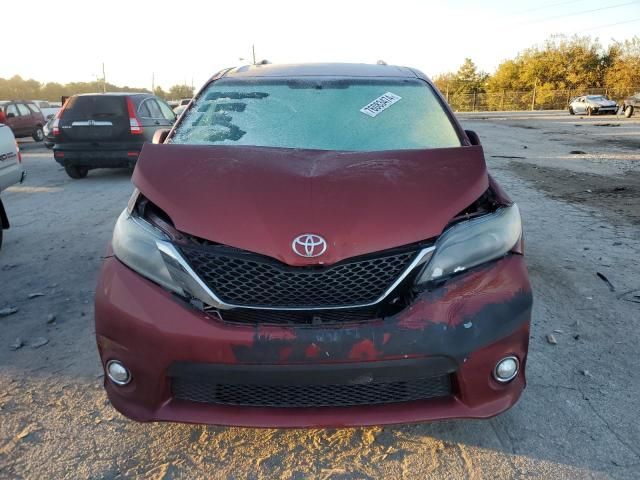 2015 Toyota Sienna Sport