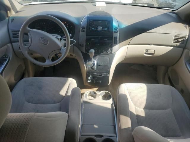 2010 Toyota Sienna CE