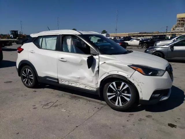 2020 Nissan Kicks SR