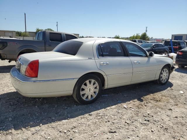 2004 Lincoln Town Car Ultimate