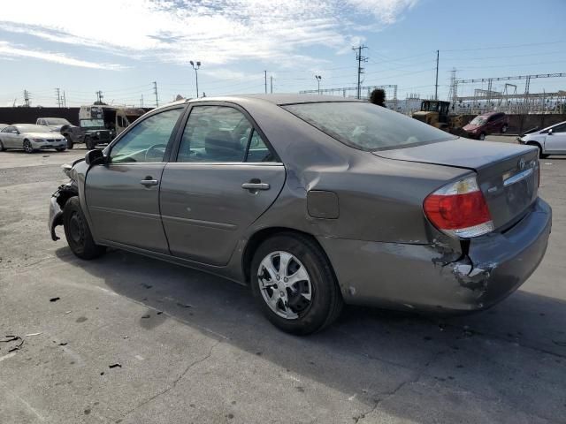 2005 Toyota Camry LE