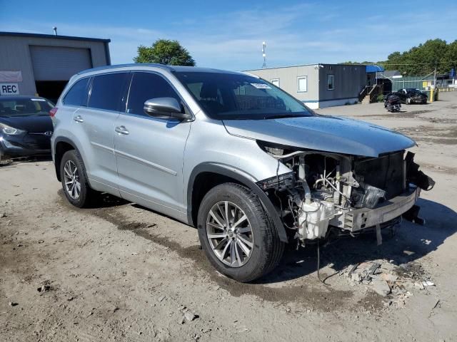 2018 Toyota Highlander SE