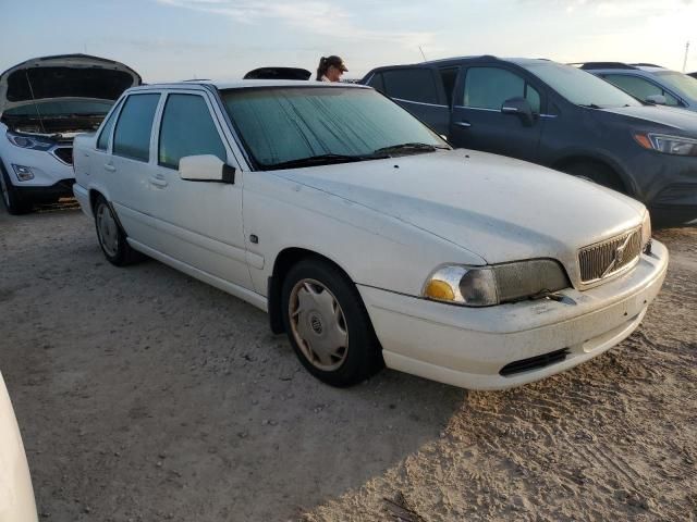 1999 Volvo S70