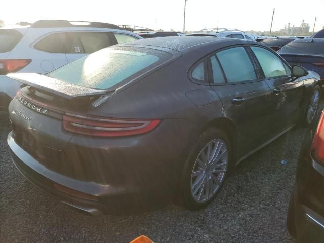 2018 Porsche Panamera 4