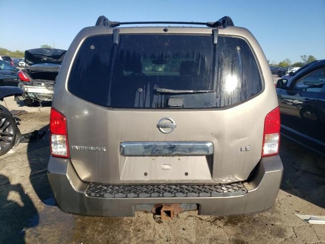 2005 Nissan Pathfinder LE