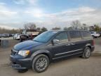 2014 Chrysler Town & Country Touring L