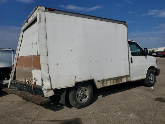 2005 GMC Savana Cutaway G3500