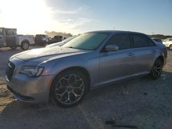 Carros salvage sin ofertas aún a la venta en subasta: 2015 Chrysler 300 S