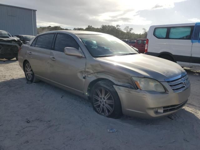 2005 Toyota Avalon XL