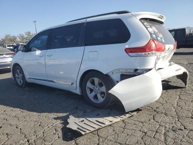 2014 Toyota Sienna LE