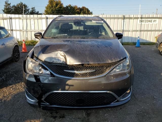 2017 Chrysler Pacifica Touring L Plus