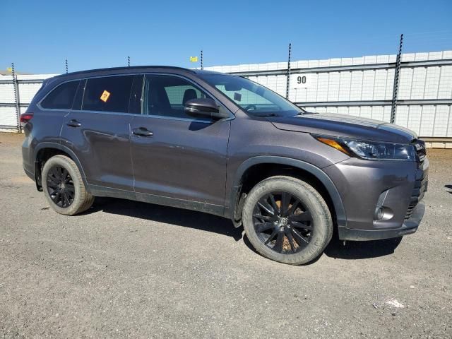 2019 Toyota Highlander SE