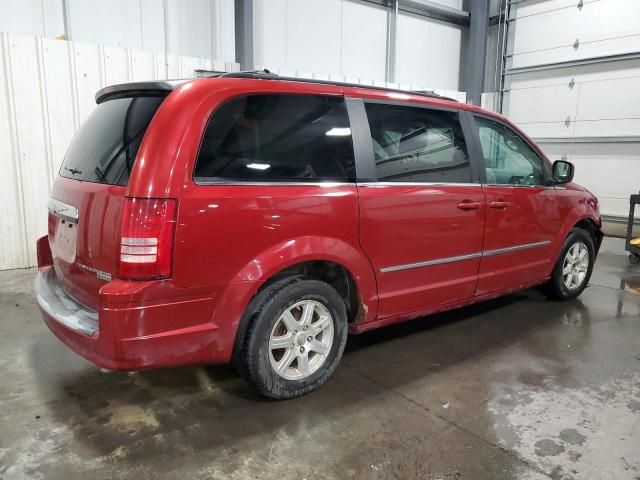 2009 Chrysler Town & Country Touring