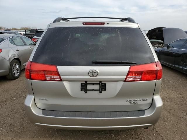 2004 Toyota Sienna XLE