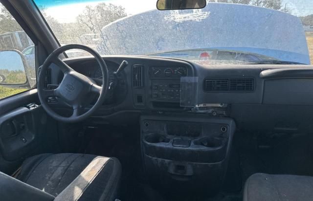 2002 Chevrolet Express G3500