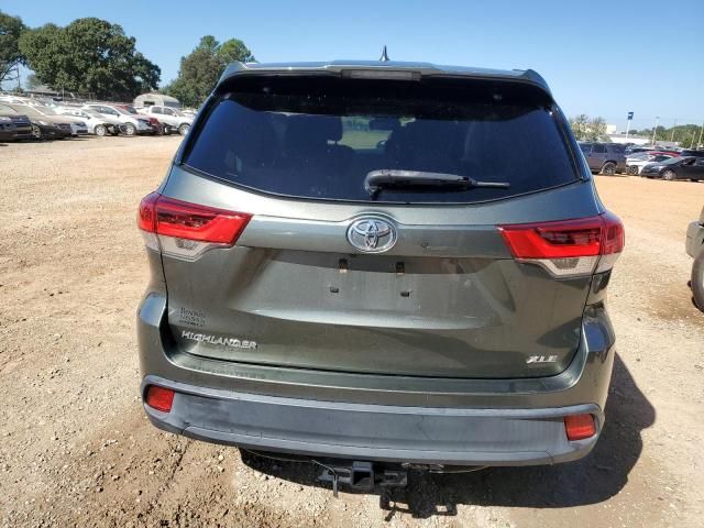 2017 Toyota Highlander SE