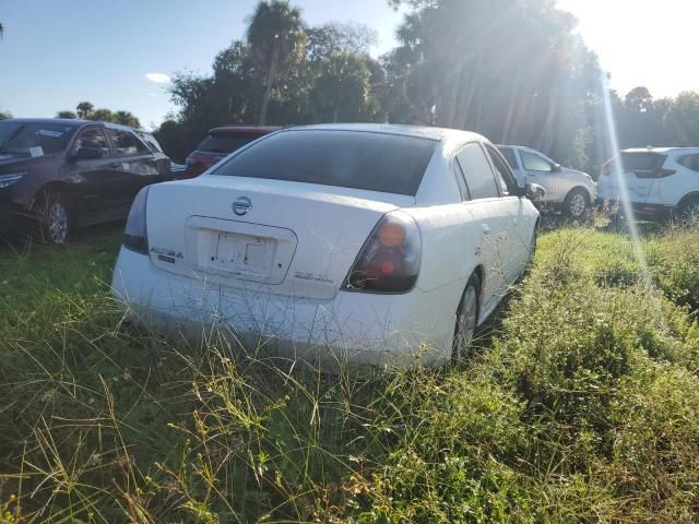 2004 Nissan Altima Base