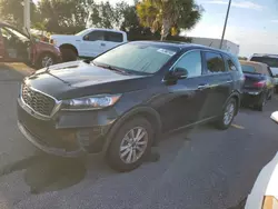 Carros dañados por inundaciones a la venta en subasta: 2019 KIA Sorento L