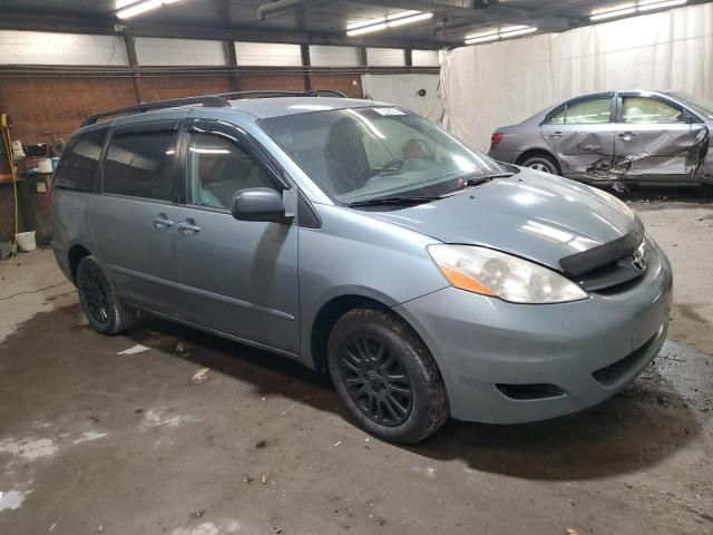 2008 Toyota Sienna LE