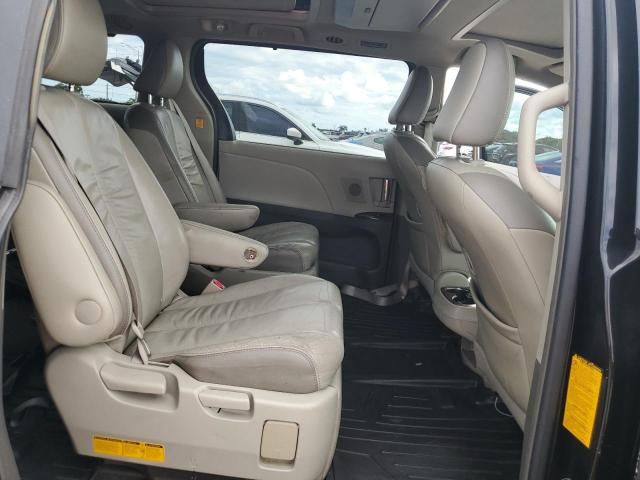 2011 Toyota Sienna XLE