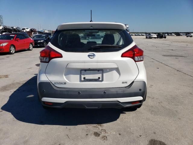 2020 Nissan Kicks SR