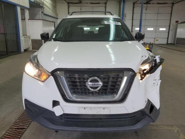 2019 Nissan Kicks S