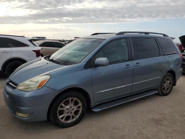 2004 Toyota Sienna XLE