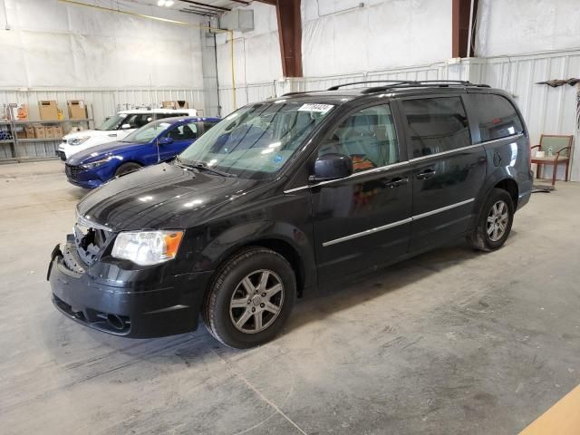 2010 Chrysler Town & Country Touring