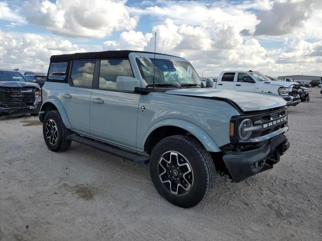 2022 Ford Bronco Base