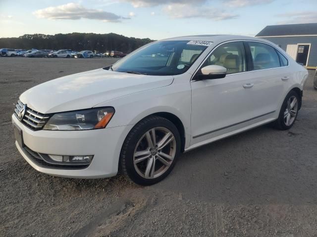 2013 Volkswagen Passat SEL